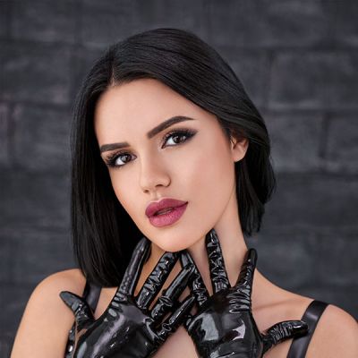 New photos by Jolie Berrie | Bizarrstudio Elegance News