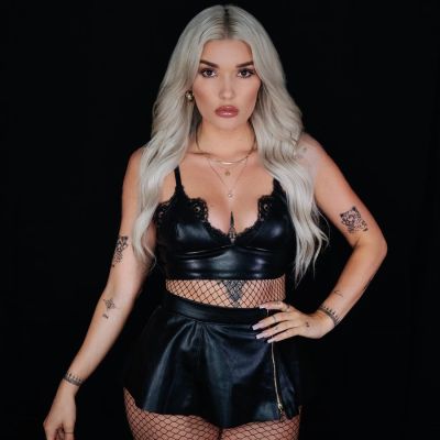 New pictures of Lady Gioia | Bizarrstudio Elegance News