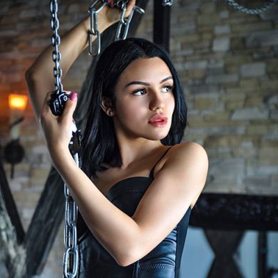 New pictures of Lady Jolie Berrie | Bizarrstudio Elegance News